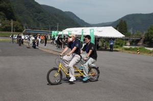 タンデム自転車