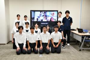 アンペール高校の生徒と記念撮影！