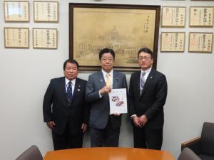 加藤勝信先生