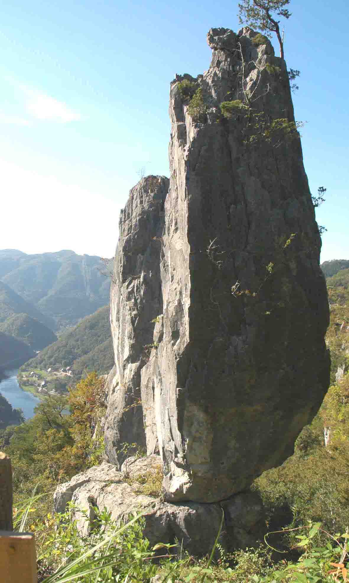 夫婦岩 高梁市公式ホームページ