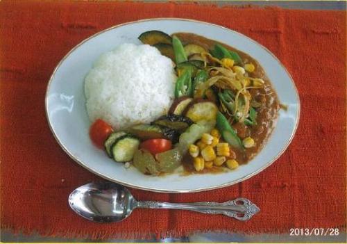 彩り野菜たっぷりカレー