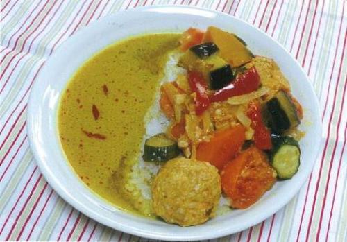 高梁産大人の食育カレー