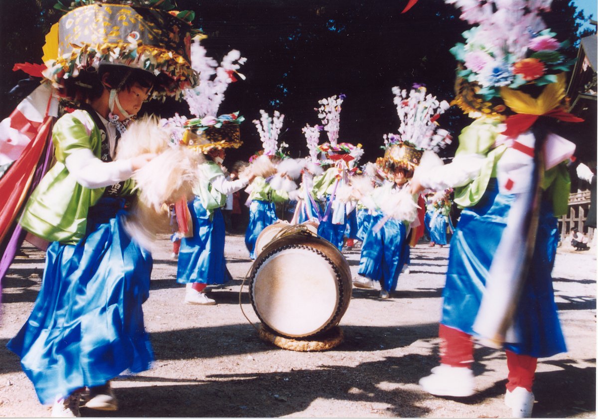 平川鋤崎八幡神社の大祭（渡り拍子）